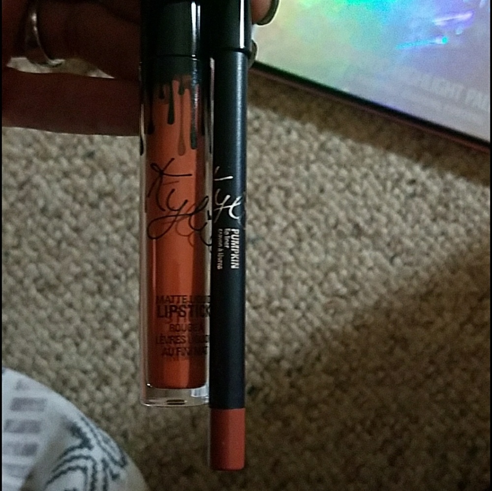 Authentic Kylie lip kit in Pumpkin